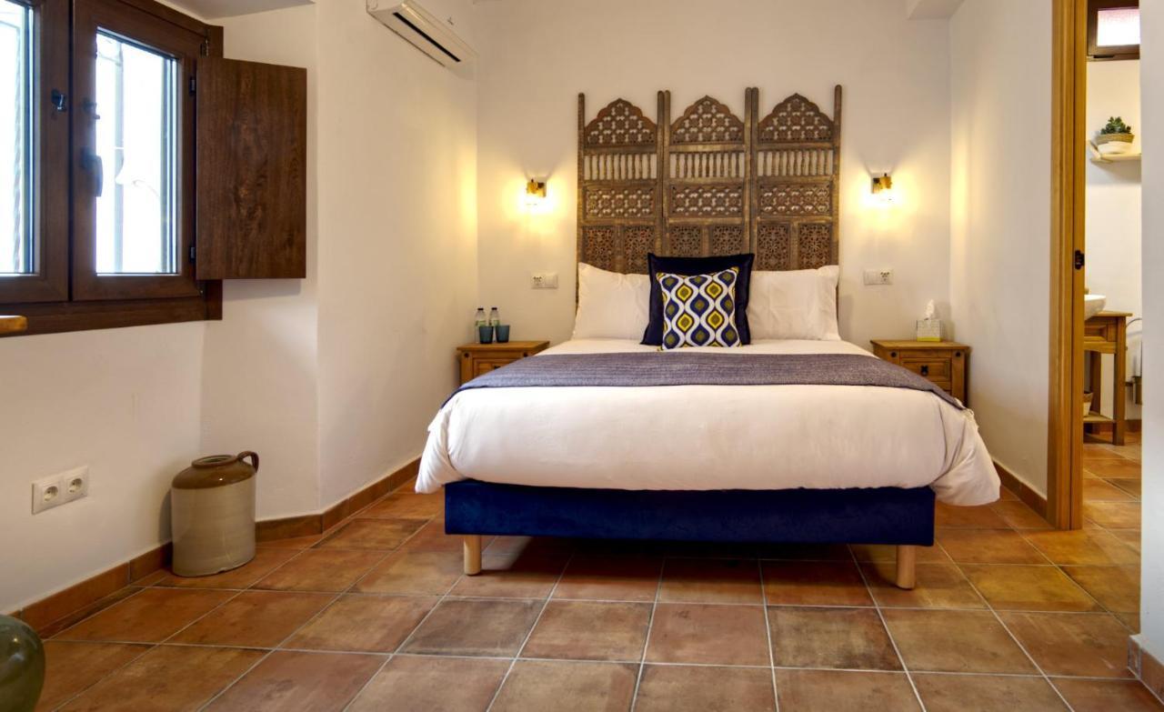 La Vieja Botica Bed & Breakfast Canillas de Aceituno Bagian luar foto