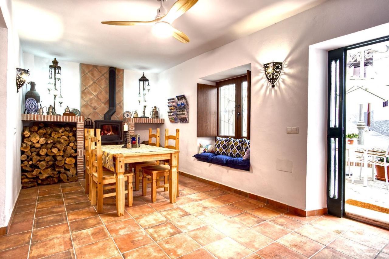 La Vieja Botica Bed & Breakfast Canillas de Aceituno Bagian luar foto